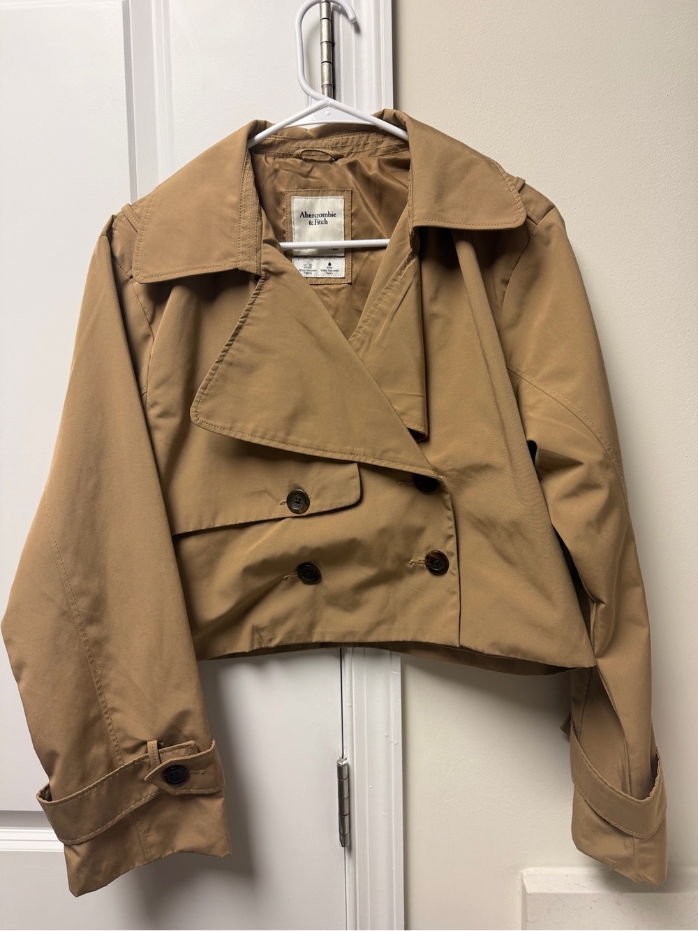 Abercrombie & Fitch Cropped Trench Coat - Tan